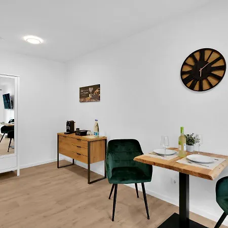 Inhome - Kueche - Parken - Tv