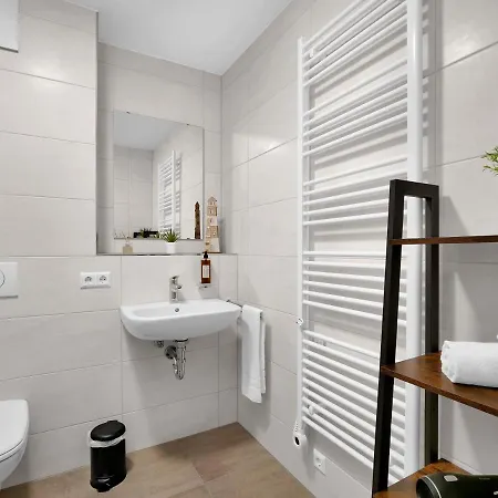 Inhome - Kueche - Parken - Tv 슈바비슈할