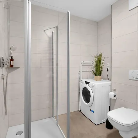 Inhome - Kueche - Parken - Tv 3* 슈바비슈할