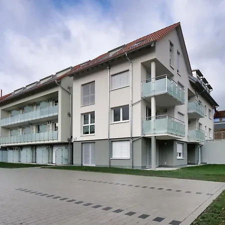 Inhome - Kueche - Parken - Tv 아파트호텔 3*