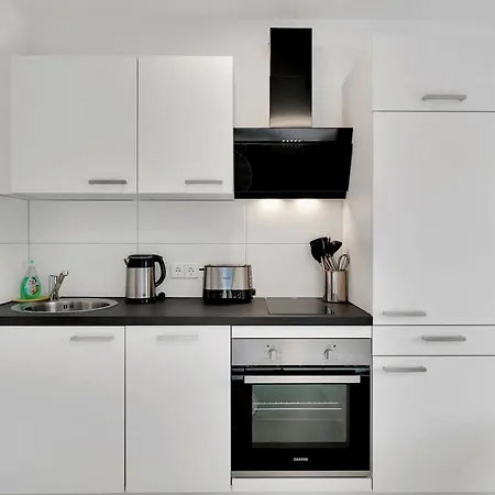 Inhome - Kueche - Parken - Tv 아파트호텔 3*